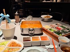 -左庭右院鲜牛肉火锅黑金店(陆家嘴中心店)