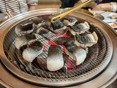 -围炉肉舍•炭烤活鳗•丹东海鲜烤肉(步行街店)