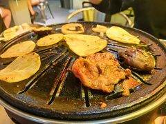 -胡悦里韩式烤肉(芝罘万达广场店)