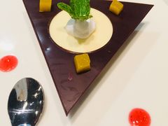 -GreyWhale灰鲸餐厅(武汉国际广场店)