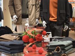 -王府井百货熙地港店