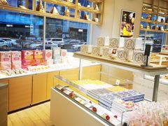 -好利来(南京路一店)