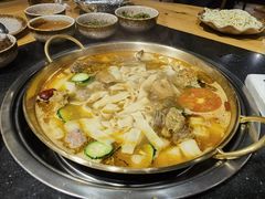 -顶顶汤火牛排火锅·经典铜锅涮肉