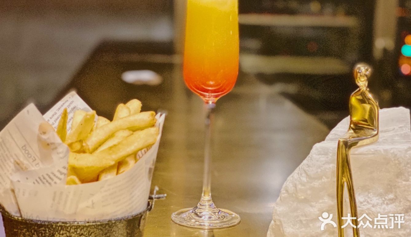  常州探店丨来一份油炸海鲜，配一杯美酒可好？