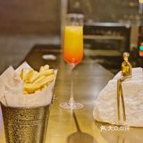  常州探店丨来一份油炸海鲜，配一杯美酒可好？