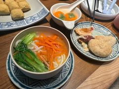 -云海肴·汽锅鸡·云南菜(天山百盛优客店)