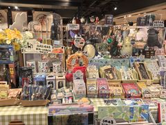 -猫的天空之城概念书店(苏州诚品店)