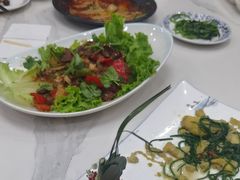 -三江源美食城