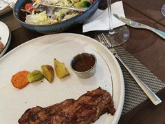 -悦享绿山墙西餐厅