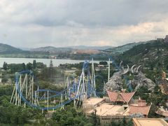 -七彩云南欢乐世界