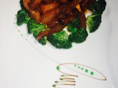 iphone_upload_pic-车之谷·汽车文化主题餐厅(汽开店)