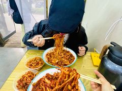 -滴滋味·新疆炒米粉·炒三凉(乌市总店)
