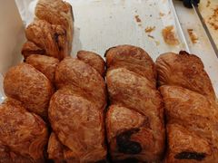 -HOT CRUSH趁热集合·现烤面包(环球港店)