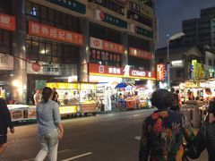 -六合夜市