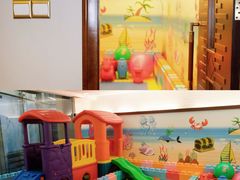 -深圳富苑皇冠假日套房酒店