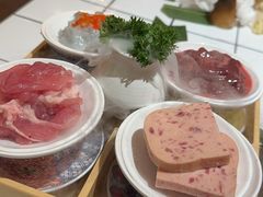 -旧街市鲜货老火锅(大光路店)