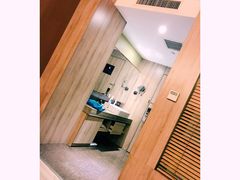 -西安大雁塔科技大学地铁站亚朵酒店