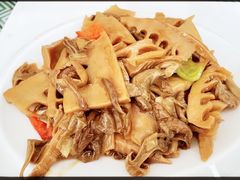 -天天向上素食餐厅(五台山店)