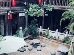 -香满楼.建水老宅院