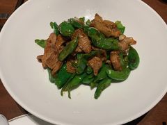 黑毛猪小炒肉-山里亲戚(淞虹路店)