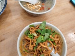 -正南齐北·老街糯米团(洪崖洞店)