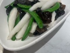 甜豆云耳炒山药-鹿港小镇(黄金店)