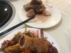 -泉福居酱骨头自助广场(南大街商业步行街店)