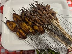 -三个大叔烤羊肉串·歌手驻唱·碳烤鲜肉(西三旗店)