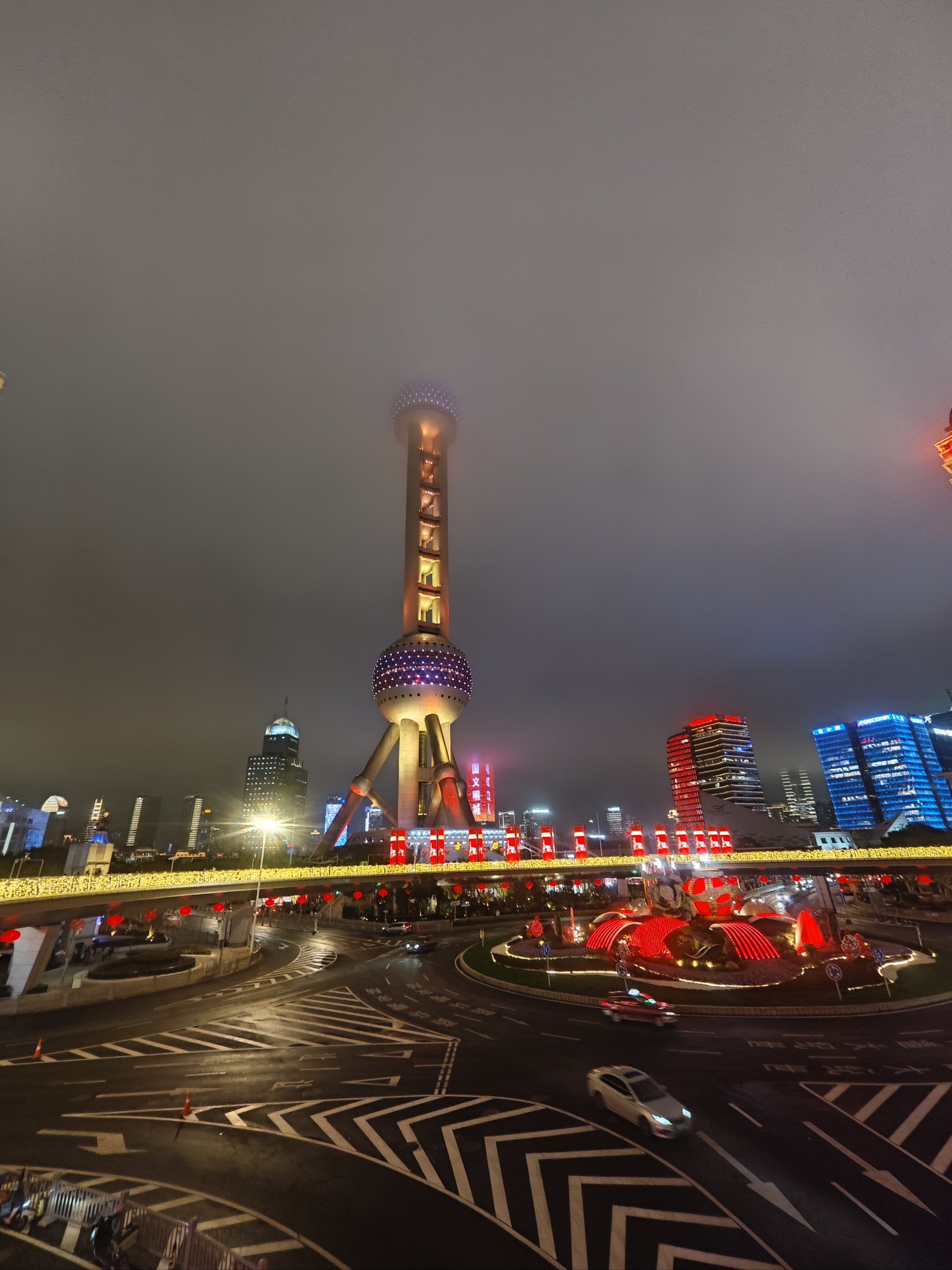 东方明珠夜景 真实图片