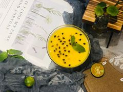 -ZING COFFEE 镜咖啡