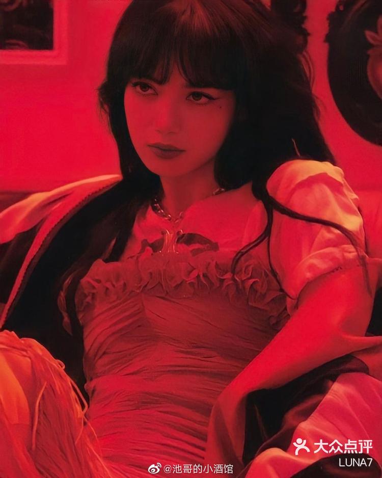 姐妹们学着点,小泪痣点起来「luna makeup studio月神美妆造型工作室