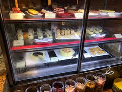 面包甜点陈列柜-马哥孛罗咖啡厅·Cafe Marco (厦门马哥孛罗东方大酒店)