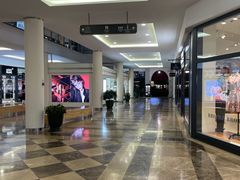 -VENCHI 闻绮(上海佛罗伦萨小镇店)