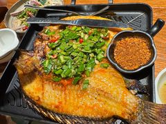 傣味香茅草烤罗非鱼-云海肴·汽锅鸡·云南代表菜(美罗城店)