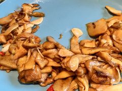 -半山腰·云南菜(侨福芳草地店)