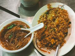 -六合夜市