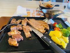 -必胜客餐厅(昆百大泰业城店)