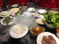 -唯爱KTV聚会餐厅(仙林东城汇店)