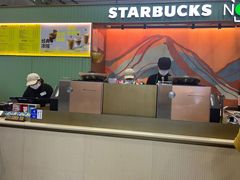 -星巴克(上海虹桥站2A检票口)