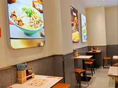 -小杨生煎(金山百联购物中心3楼店)