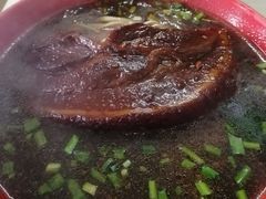 -小龙大肉面馆