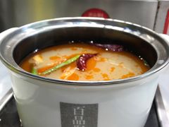 -百品聚旋转火锅(万德庄店)