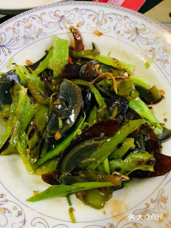 味道惊艳的虎皮尖椒皮蛋