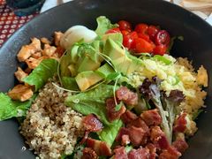 牛油果鸡肉沙拉-彼德西餐厅(凯德广场新南店)