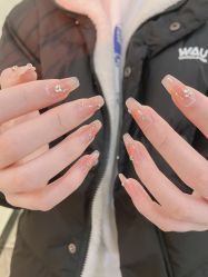 -Fanni美甲美睫皮肤管理