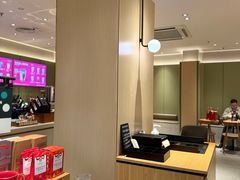 -星巴克臻选(上海中环广场2F店)