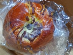 红豆椰香丹麦面包-西点坊(浦东香格里拉店)