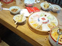 -怪噜范·老贵阳街头名小吃(鸿通城店)