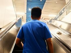 -体育场(地铁站)