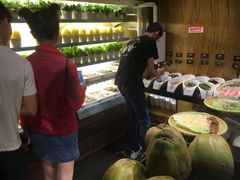 自助取餐区-领鲜活海鲜榴莲自助火锅(东门店)